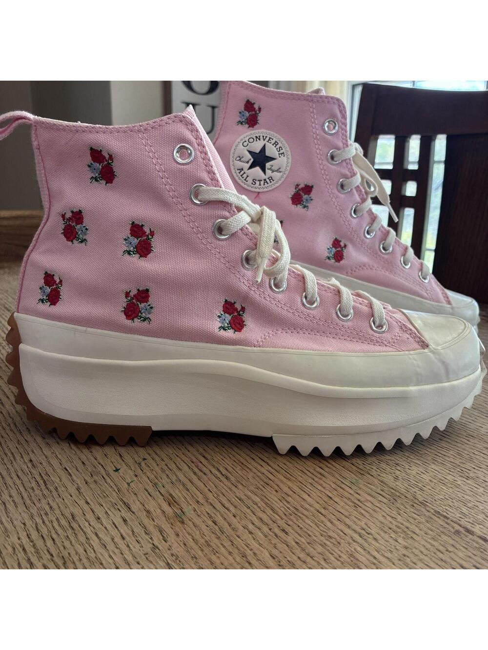 Converse Run Star Hike Hi Top Pink Red Embroidered Roses Men’s 11 Women’s 9.5